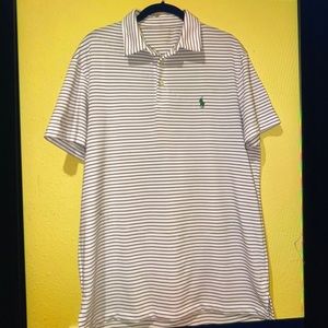 Men’s Polo Shirt in great condition size Medium